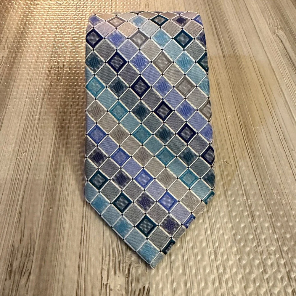 JOE Joseph Abboud Mens 100% Silk Tie Blue Grey Geometric Square Silk Classic